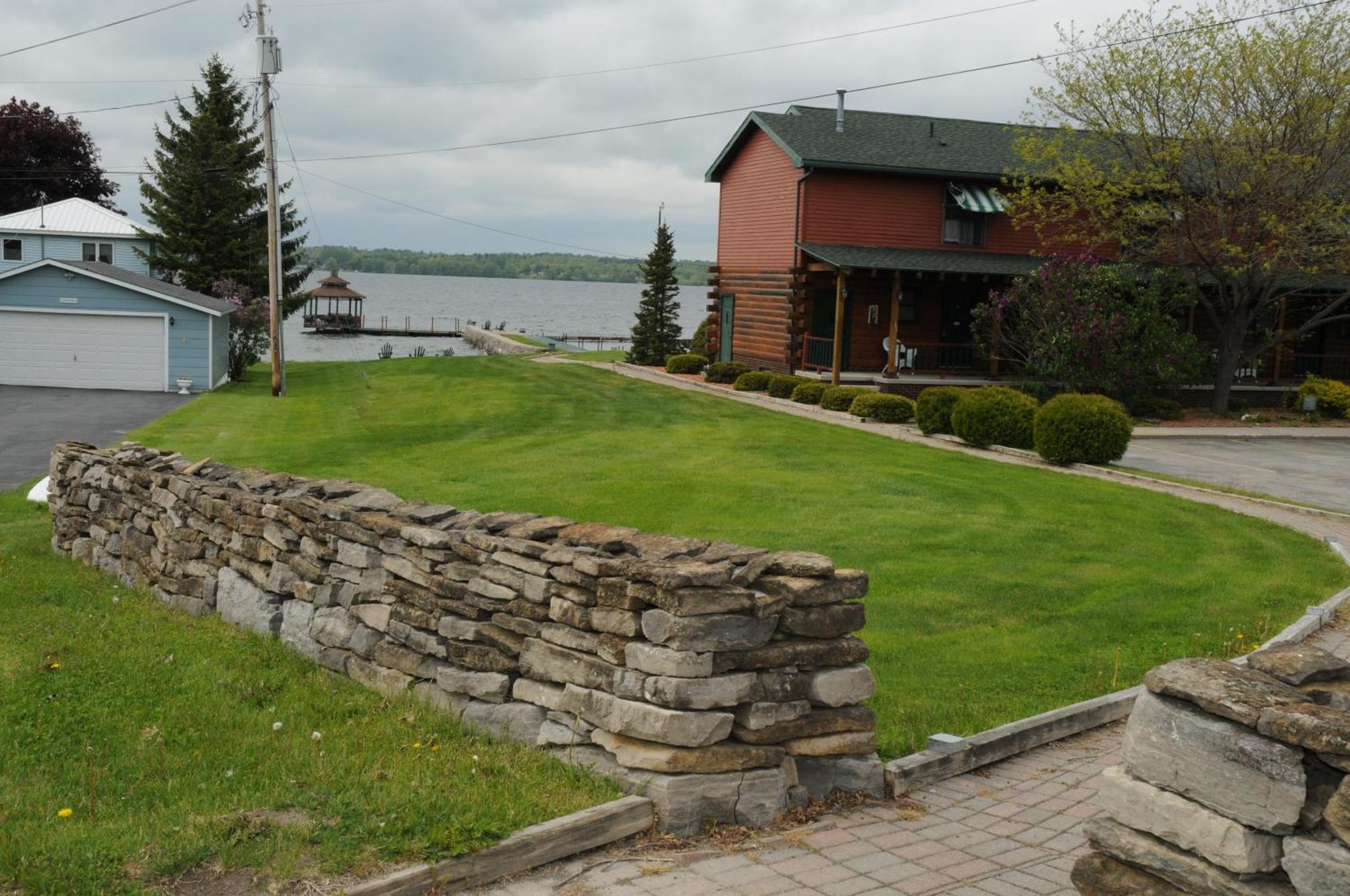 Stone Fence Resort Ogdensburg Dış mekan fotoğraf